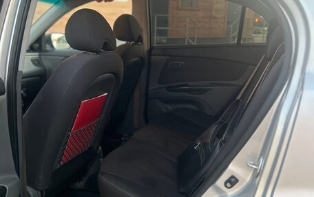 KIA Rio II, 2010 год, 530 000 рублей, 13 фотография