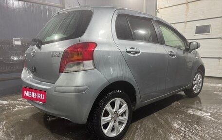 Toyota Yaris III рестайлинг, 2008 год, 650 000 рублей, 3 фотография