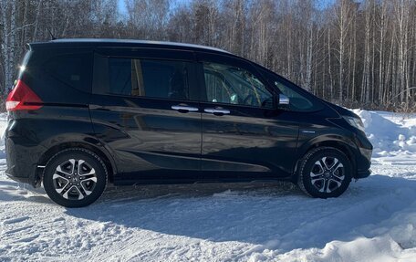 Honda Freed II, 2020 год, 1 800 000 рублей, 30 фотография