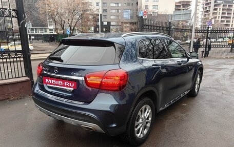 Mercedes-Benz GLA, 2019 год, 3 200 000 рублей, 3 фотография