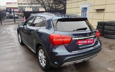 Mercedes-Benz GLA, 2019 год, 3 200 000 рублей, 2 фотография