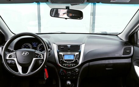 Hyundai Solaris II рестайлинг, 2011 год, 719 000 рублей, 17 фотография