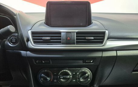 Mazda 3, 2018 год, 1 588 000 рублей, 12 фотография