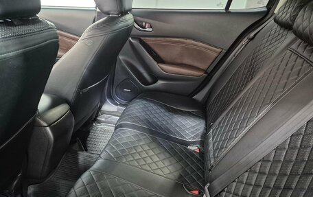 Mazda 3, 2018 год, 1 588 000 рублей, 15 фотография