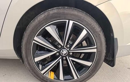 Skoda Superb III рестайлинг, 2023 год, 2 300 000 рублей, 5 фотография