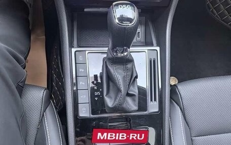 Skoda Superb III рестайлинг, 2023 год, 2 300 000 рублей, 7 фотография