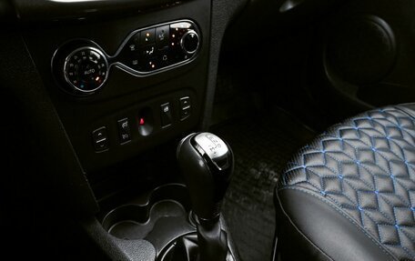 Renault Sandero II рестайлинг, 2015 год, 814 000 рублей, 10 фотография