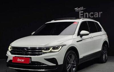 Volkswagen Tiguan II, 2022 год, 3 100 000 рублей, 1 фотография
