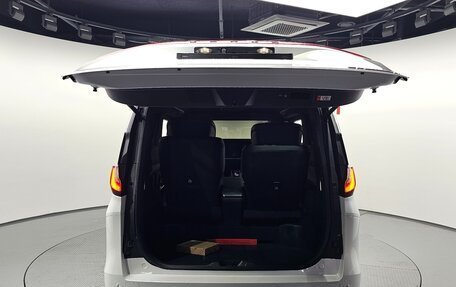 Lexus LM, 2024 год, 20 790 000 рублей, 5 фотография