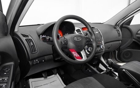 KIA cee'd I рестайлинг, 2011 год, 749 000 рублей, 6 фотография