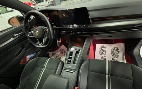 Volkswagen Golf VIII, 2022 год, 3 000 000 рублей, 6 фотография