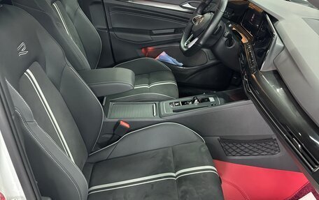 Volkswagen Golf VIII, 2022 год, 3 000 000 рублей, 7 фотография