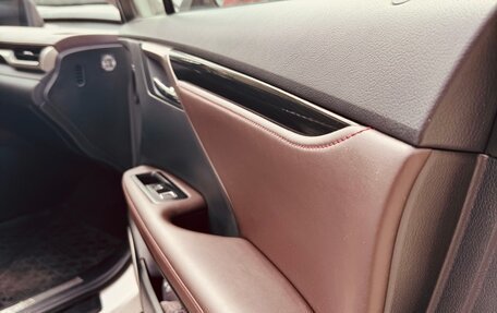 Lexus RX IV рестайлинг, 2016 год, 4 700 000 рублей, 7 фотография