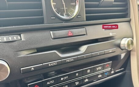 Lexus RX IV рестайлинг, 2016 год, 4 700 000 рублей, 8 фотография