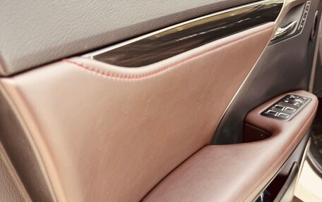 Lexus RX IV рестайлинг, 2016 год, 4 700 000 рублей, 37 фотография