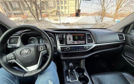 Toyota Highlander III, 2014 год, 3 300 000 рублей, 2 фотография