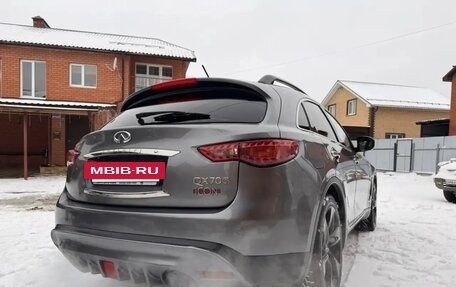 Infiniti QX70, 2015 год, 2 550 000 рублей, 9 фотография