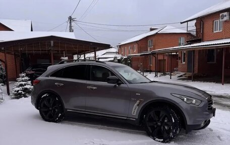 Infiniti QX70, 2015 год, 2 550 000 рублей, 38 фотография