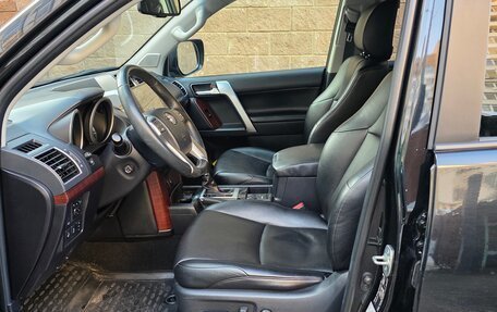 Toyota Land Cruiser Prado 150 рестайлинг 2, 2015 год, 3 700 000 рублей, 9 фотография