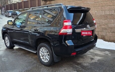 Toyota Land Cruiser Prado 150 рестайлинг 2, 2015 год, 3 700 000 рублей, 2 фотография