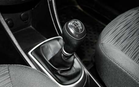 Hyundai Solaris II рестайлинг, 2015 год, 900 000 рублей, 18 фотография