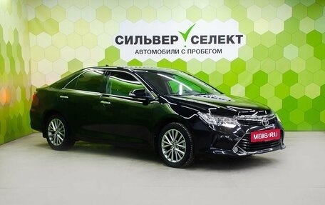 Toyota Camry, 2017 год, 2 499 000 рублей, 5 фотография