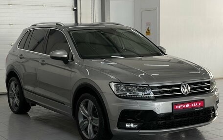 Volkswagen Tiguan II, 2018 год, 2 679 000 рублей, 1 фотография