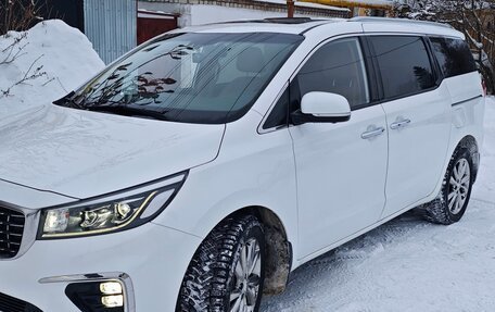 KIA Carnival III, 2020 год, 3 350 000 рублей, 1 фотография