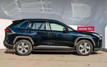 Toyota RAV4, 2021 год, 3 890 000 рублей, 4 фотография