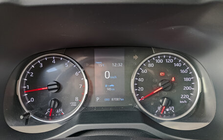 Toyota RAV4, 2021 год, 3 890 000 рублей, 16 фотография