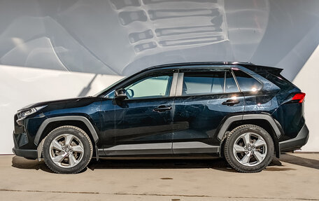 Toyota RAV4, 2021 год, 3 890 000 рублей, 8 фотография