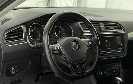 Volkswagen Tiguan II, 2018 год, 2 679 000 рублей, 8 фотография