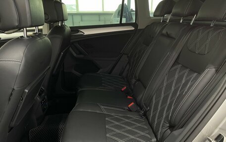 Volkswagen Tiguan II, 2018 год, 2 679 000 рублей, 26 фотография