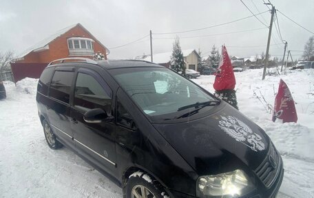 Volkswagen Sharan I рестайлинг, 2005 год, 550 000 рублей, 3 фотография
