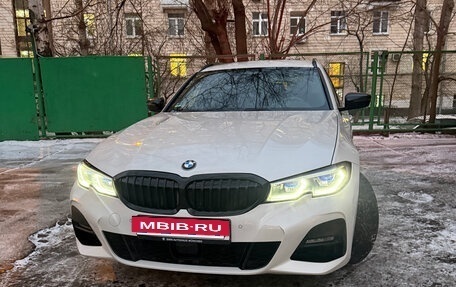 BMW 3 серия, 2020 год, 2 600 000 рублей, 2 фотография