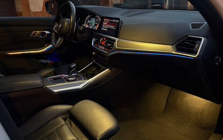 BMW 3 серия, 2020 год, 2 600 000 рублей, 25 фотография