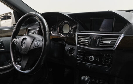 Mercedes-Benz E-Класс, 2010 год, 1 769 000 рублей, 20 фотография