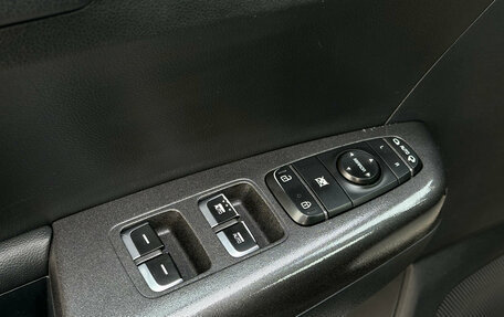 KIA Sportage IV рестайлинг, 2018 год, 2 490 000 рублей, 16 фотография