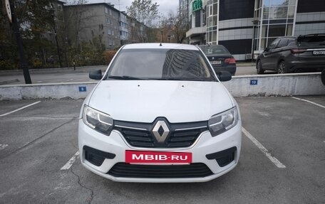 Renault Logan II, 2018 год, 500 000 рублей, 2 фотография