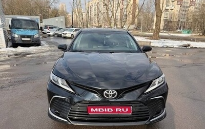 Toyota Camry, 2021 год, 2 600 000 рублей, 1 фотография