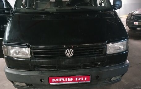 Volkswagen Multivan T4, 1993 год, 550 000 рублей, 1 фотография