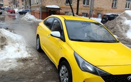 Hyundai Solaris II рестайлинг, 2020 год, 930 000 рублей, 4 фотография