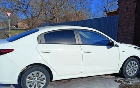 KIA Rio IV, 2019 год, 1 420 000 рублей, 11 фотография