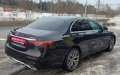 Mercedes-Benz E-Класс, 2021 год, 4 200 000 рублей, 6 фотография