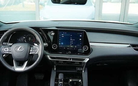 Lexus RX IV рестайлинг, 2025 год, 7 700 000 рублей, 17 фотография