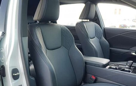 Lexus RX IV рестайлинг, 2025 год, 7 700 000 рублей, 12 фотография