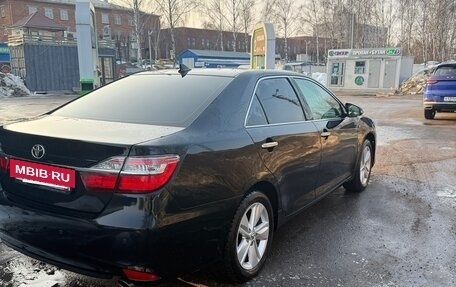 Toyota Camry, 2017 год, 2 250 000 рублей, 5 фотография