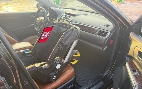 Toyota Camry, 2017 год, 2 250 000 рублей, 11 фотография