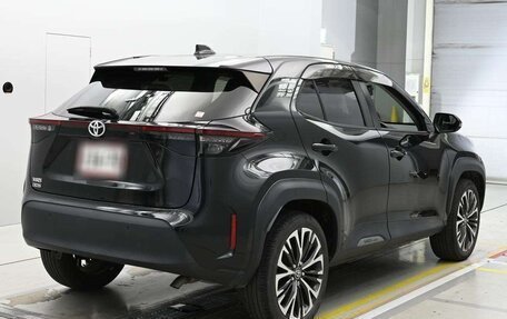 Toyota Yaris Cross, 2022 год, 1 598 000 рублей, 4 фотография