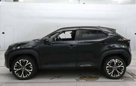 Toyota Yaris Cross, 2022 год, 1 598 000 рублей, 7 фотография